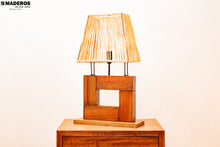 Cargar imagen en el visor de la galería, Lampara De Mesa Gardenia