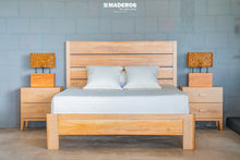 Cargar imagen en el visor de la galería, Cama Astón de 1.40m
