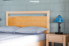 Cargar imagen en el visor de la galería, Cama Venecia de 1.40m