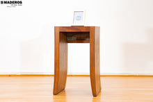 Cargar imagen en el visor de la galería, Mesa Auxiliar Deko