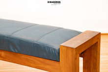 Cargar imagen en el visor de la galería, Puff Gardenia