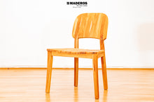 Cargar imagen en el visor de la galería, Silla de Comedor Especial Calarcá SB