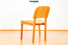 Cargar imagen en el visor de la galería, Silla de Comedor Especial Calarcá SB