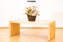Cargar imagen en el visor de la galería, Mesa de Centro Danesa