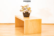 Cargar imagen en el visor de la galería, Mesa de Centro Danesa