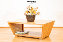 Cargar imagen en el visor de la galería, Mesa de Centro Alaska