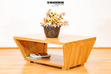 Cargar imagen en el visor de la galería, Mesa de Centro Alaska