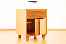 Cargar imagen en el visor de la galería, Mesa De Noche Zury