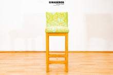 Cargar imagen en el visor de la galería, Butaco De Bar Lirios