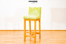 Cargar imagen en el visor de la galería, Butaco De Bar Lirios
