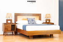 Cargar imagen en el visor de la galería, Cama Orquídea de 1.60m