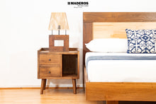 Cargar imagen en el visor de la galería, Cama Orquídea de 1.60m