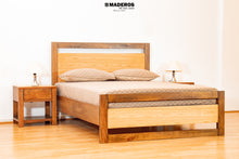 Cargar imagen en el visor de la galería, Cama Venecia de 1.40m