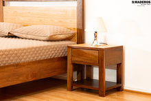 Cargar imagen en el visor de la galería, Cama Venecia de 1.40m