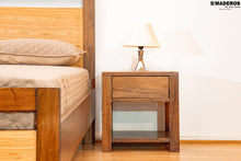 Cargar imagen en el visor de la galería, Cama Venecia de 1.40m