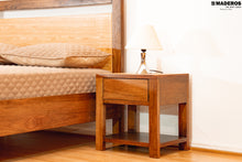 Cargar imagen en el visor de la galería, Cama Venecia de 1.40m