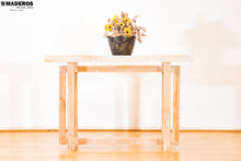 Cargar imagen en el visor de la galería, Consola Ferreira