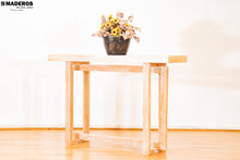 Cargar imagen en el visor de la galería, Consola Ferreira