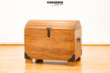 Cargar imagen en el visor de la galería, Baúl Curvo Orión