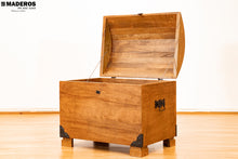Cargar imagen en el visor de la galería, Baúl Curvo Orión