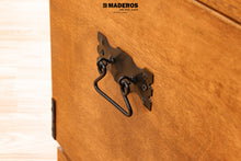 Cargar imagen en el visor de la galería, Baúl Curvo Orión