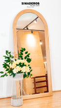 Cargar imagen en el visor de la galería, Espejo De Pie Lirios Natural