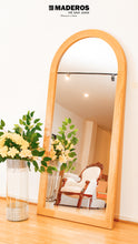 Cargar imagen en el visor de la galería, Espejo De Pie Lirios Natural