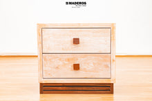 Cargar imagen en el visor de la galería, Mesa De Noche África