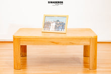 Cargar imagen en el visor de la galería, Mesa de Centro Orquidea