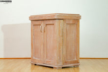 Cargar imagen en el visor de la galería, Licorera Fresno