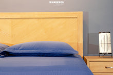 Cargar imagen en el visor de la galería, Cama Ingles de 2.00m