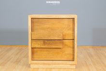 Cargar imagen en el visor de la galería, Mesa De Noche Ibérica