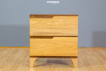 Cargar imagen en el visor de la galería, Mesa De Noche Lauren