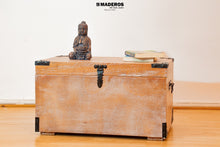 Cargar imagen en el visor de la galería, Baúl Decorativo