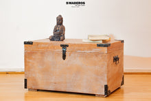 Cargar imagen en el visor de la galería, Baúl Decorativo