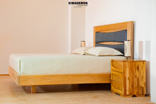 Cargar imagen en el visor de la galería, Cama De La Prada de 2.00m