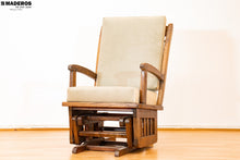 Cargar imagen en el visor de la galería, Silla Mecedora Herraje Caoba