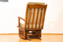 Cargar imagen en el visor de la galería, Silla Mecedora Herraje Caoba