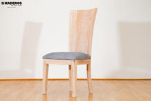 Cargar imagen en el visor de la galería, Silla de Comedor Ferreira
