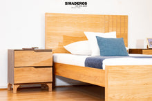 Cargar imagen en el visor de la galería, Cama Lauren de 1.20m