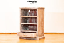 Cargar imagen en el visor de la galería, Mueble de TV Clásica