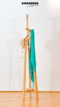 Cargar imagen en el visor de la galería, Perchero De Pie Style Natural