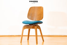 Cargar imagen en el visor de la galería, Silla Auxiliar Eames