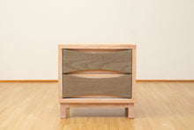 Cargar imagen en el visor de la galería, Mesa De Noche Golden