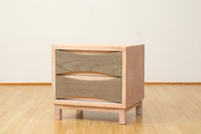 Cargar imagen en el visor de la galería, Mesa De Noche Golden