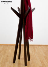 Cargar imagen en el visor de la galería, Perchero De Pie Braxton de 1.75m