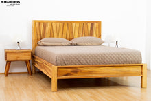 Cargar imagen en el visor de la galería, Cama Miranda de 1.40m