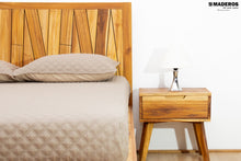 Cargar imagen en el visor de la galería, Cama Miranda de 1.40m