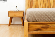 Cargar imagen en el visor de la galería, Cama Miranda de 1.40m