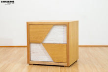 Cargar imagen en el visor de la galería, Mesa De Noche Tropical